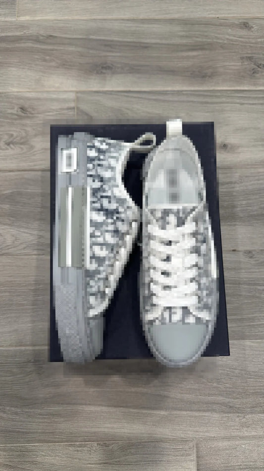Grey Adore Low