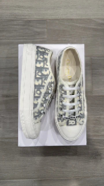 Grey Adore